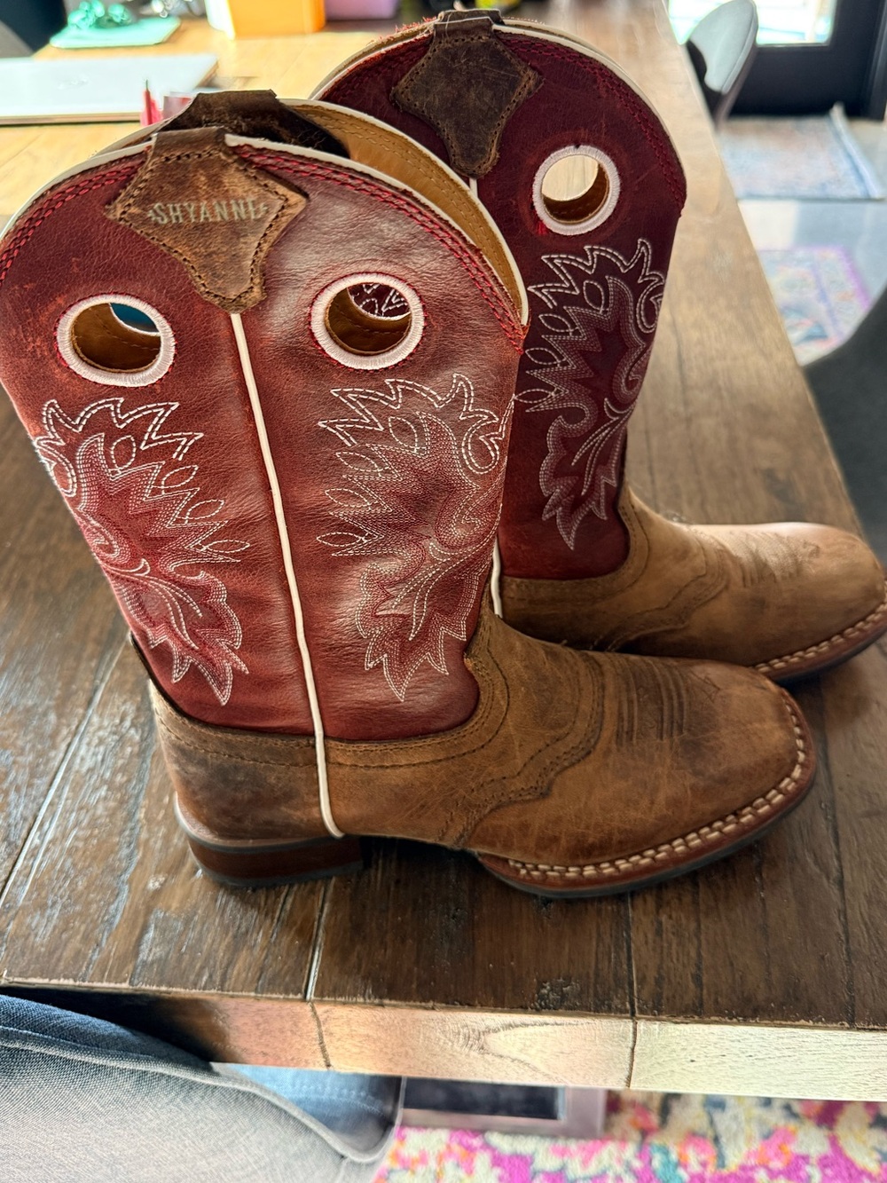 Shyanne Maroon and Brown Leather Cowboy Boots Women’s size 6.5